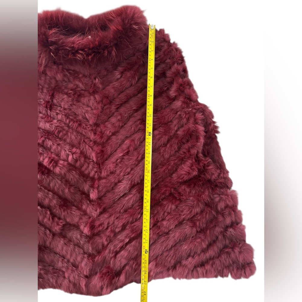 LN Dolce Cabo maroon fur cape shawl capelet one size S M L XL rabbit raccoon - Picture 6 of 7